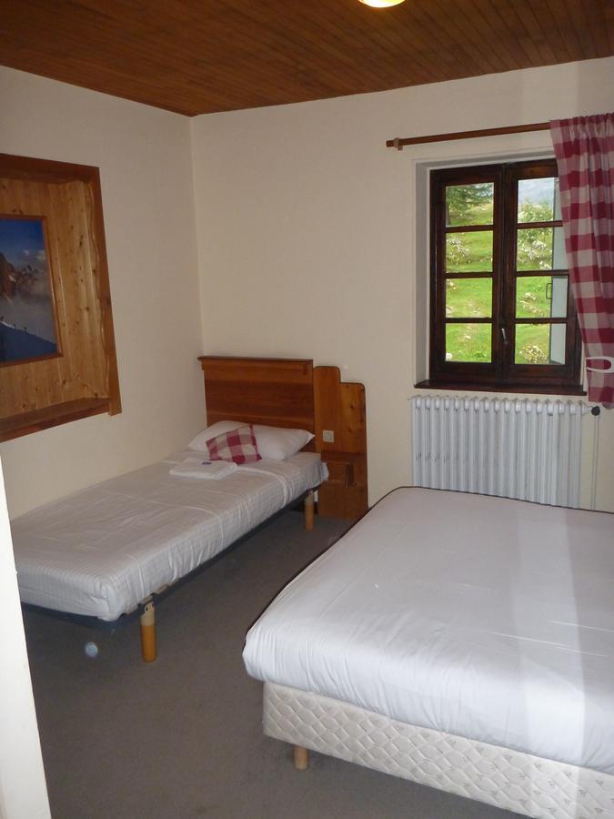 Bed and Breakfast Chalet Les Melezes Тинь Экстерьер фото