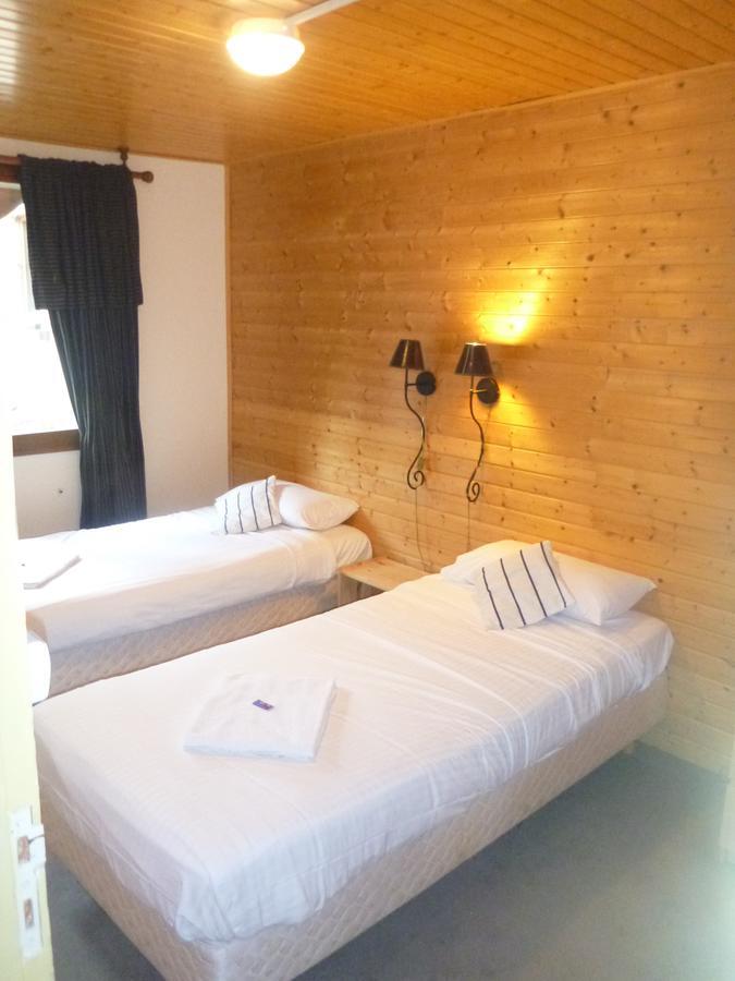 Bed and Breakfast Chalet Les Melezes Тинь Экстерьер фото