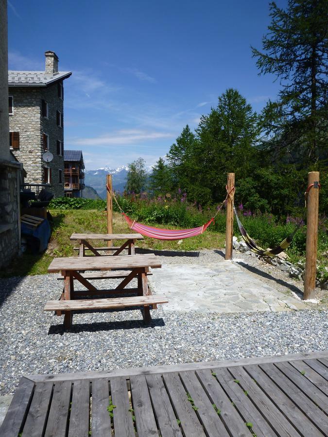 Bed and Breakfast Chalet Les Melezes Тинь Экстерьер фото