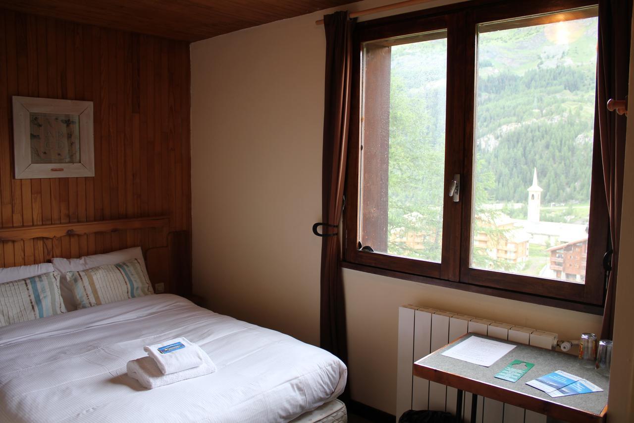 Bed and Breakfast Chalet Les Melezes Тинь Экстерьер фото