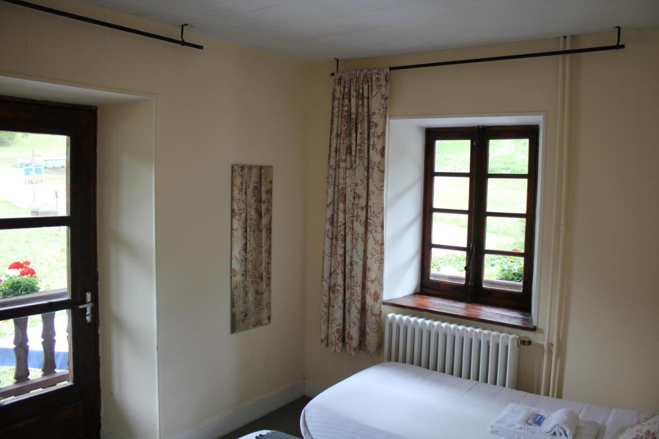 Bed and Breakfast Chalet Les Melezes Тинь Экстерьер фото